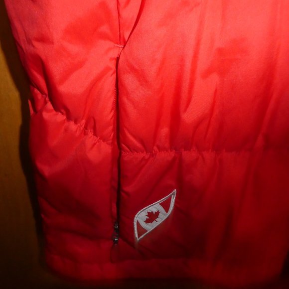 Authentic Adidas Canada Puffer Vest - Picture 4 of 10